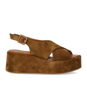 STRATEGIA TOFFEE PLATFORM SANDAL