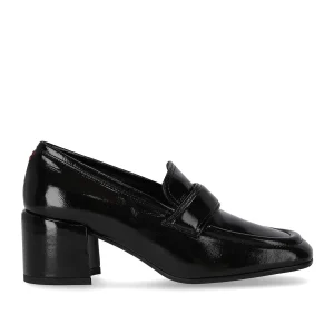 HALMANERA GLAZE BLACK HEELED LOAFER