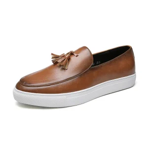 Mocassins en cuir à semelles blanches pour hommes