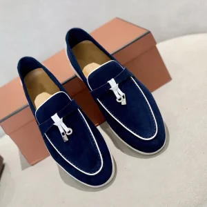 Mocassins à gland en daim ornés de détails élégants pour hommes