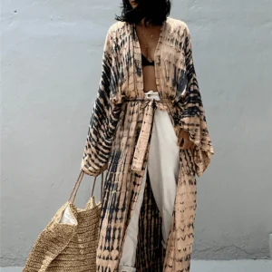 Kimono long beige rosé à imprimé Tie Dye avec ceinture