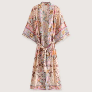 Kimono long fleuri rose pâle